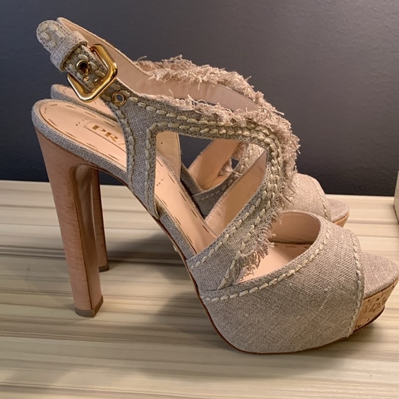 Prada Biege Knit Platform Sandals with buckle closure and cork platform - Picture 4 of 12